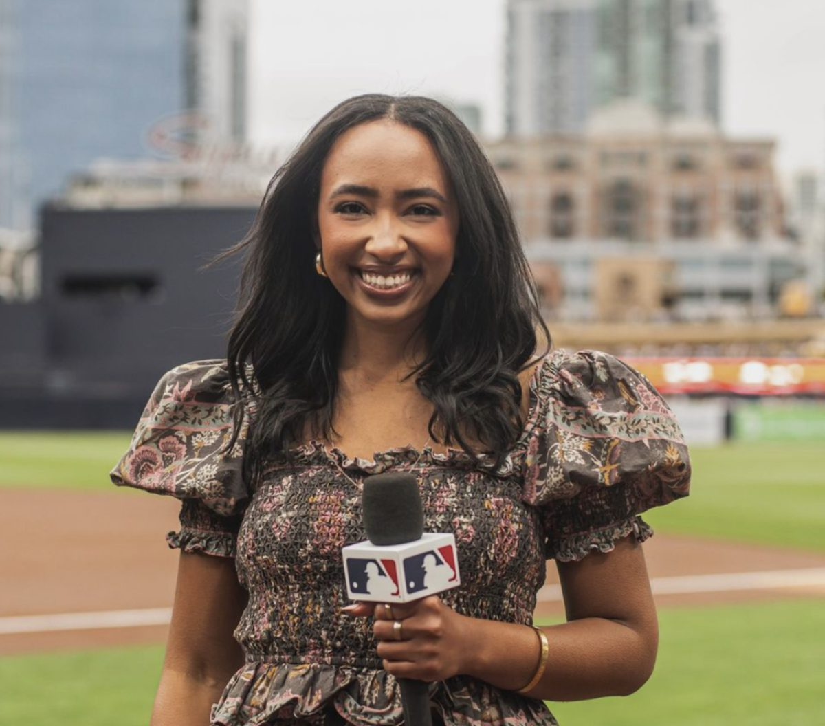 Mariluz Cook is a sports
broadcaster for the San
Diego Padres.